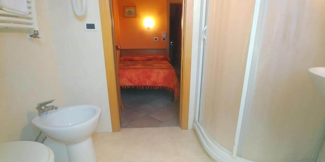 Porto Recanati Zimmer Eksteriør bilde